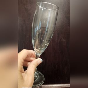 4 champaign glasses